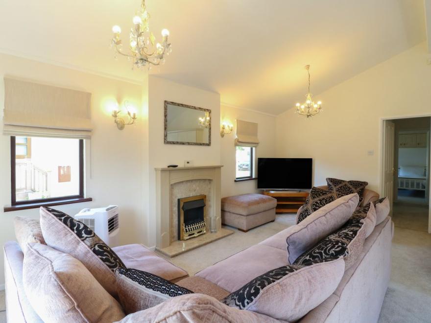27 Brocklehurst