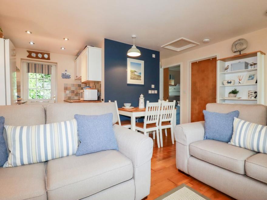 9 Inny Vale Holiday Village