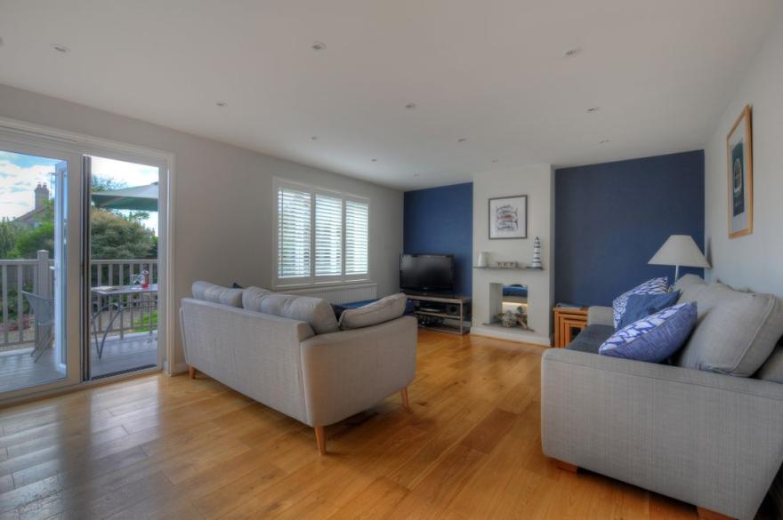 2 Studley Gardens