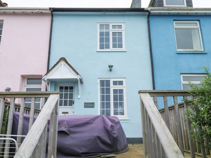 6 Hillside Terrace