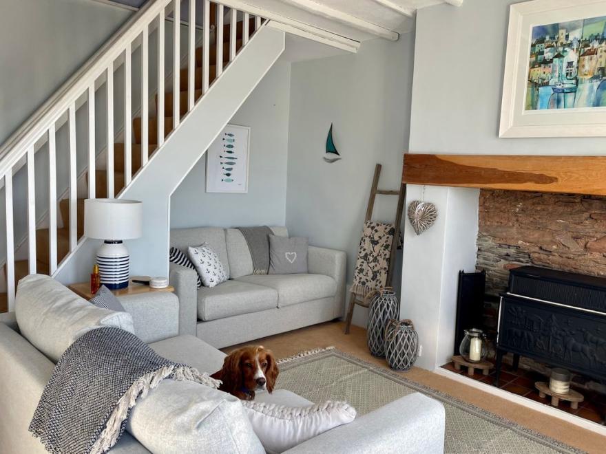 6 Hillside Terrace