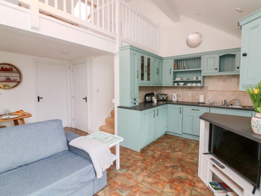 1 Keepers Cottage, Hillfield Village
