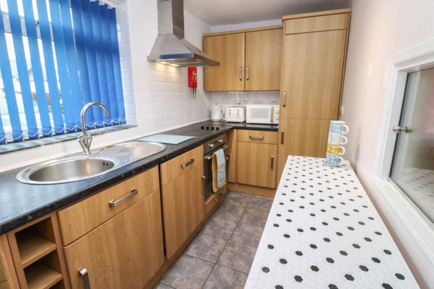 Flat 1 Marina Court