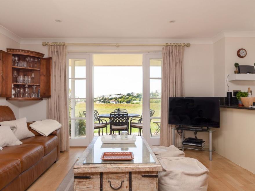 5 Thurlestone Beach