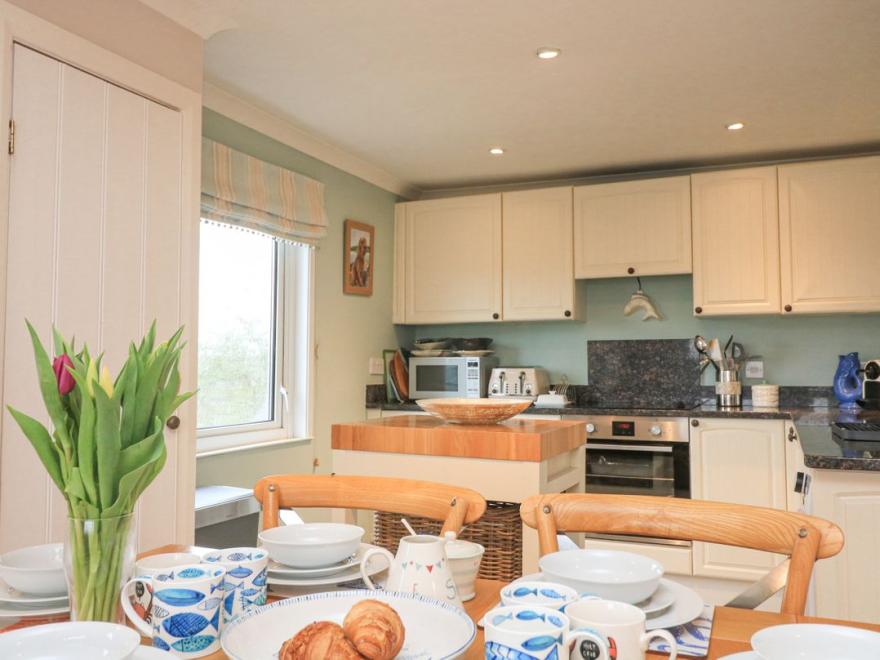 5 Melbury