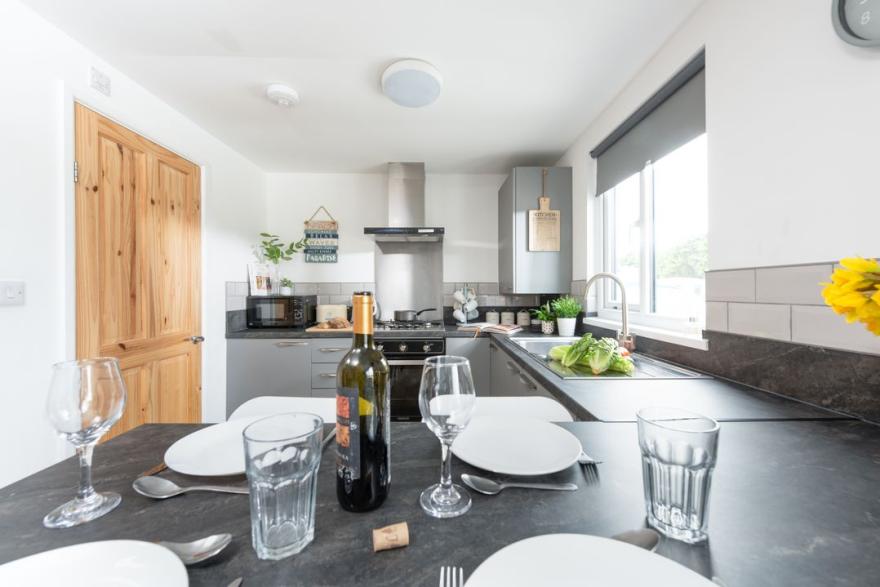 Wheal Rose Lodge