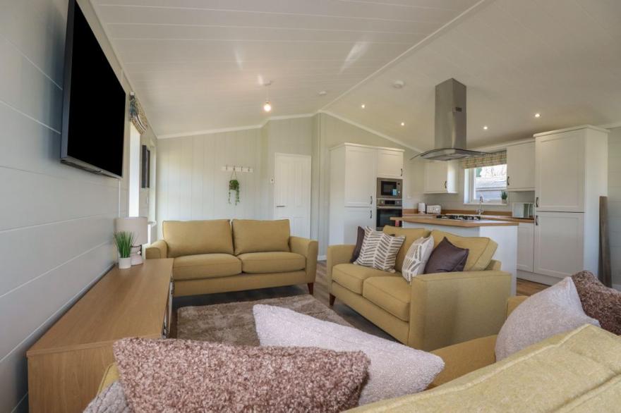 4 Meadow Retreat