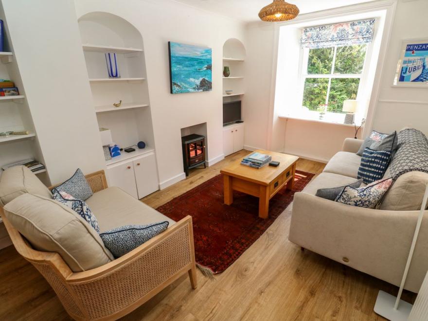 6 Bellair Road
