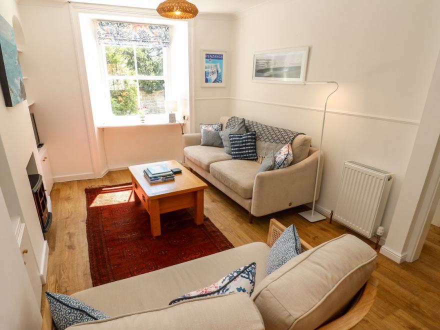 6 Bellair Road