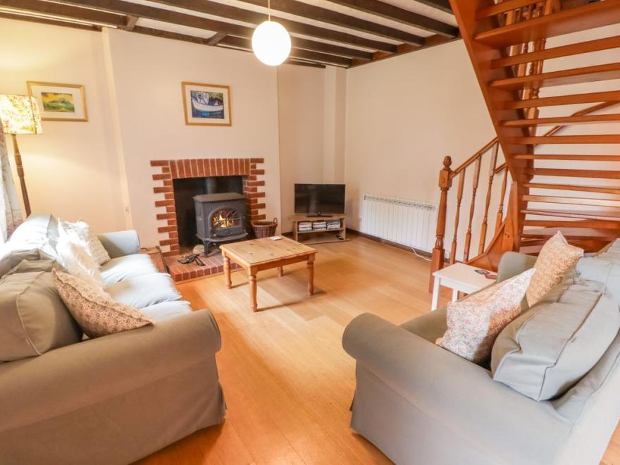 2 Cheriton Cottages