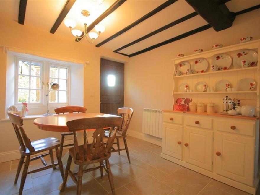 Broadway Cottage