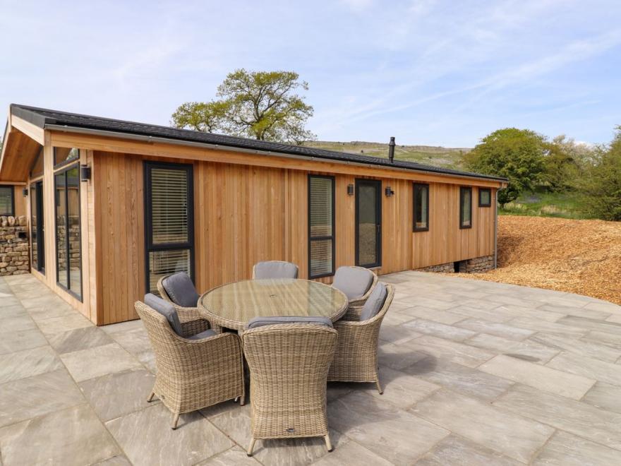 Hollybush Lodge