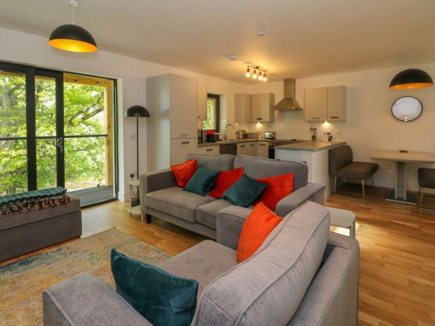 Oakbank  Mews