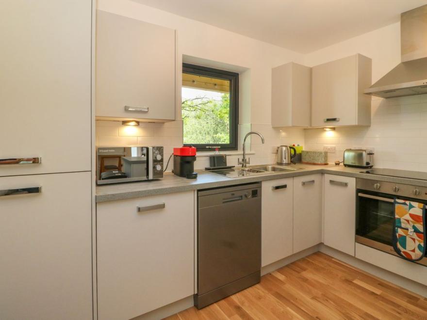 Oakbank  Mews