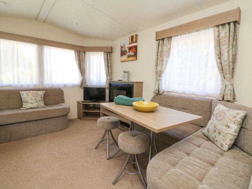 23 Manleigh Park