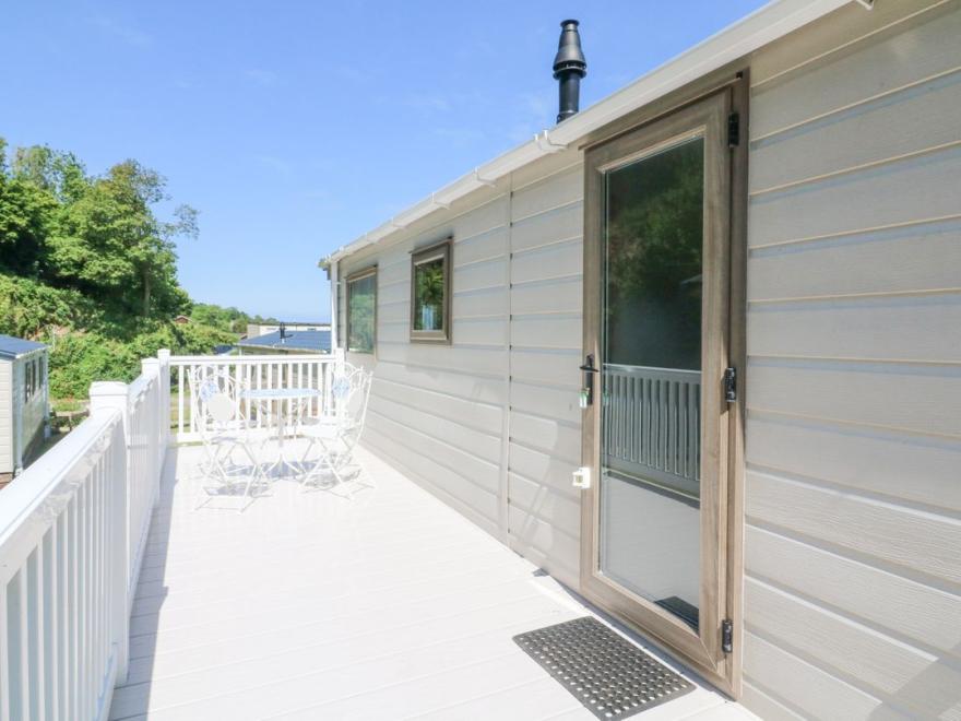 26 Manleigh Park