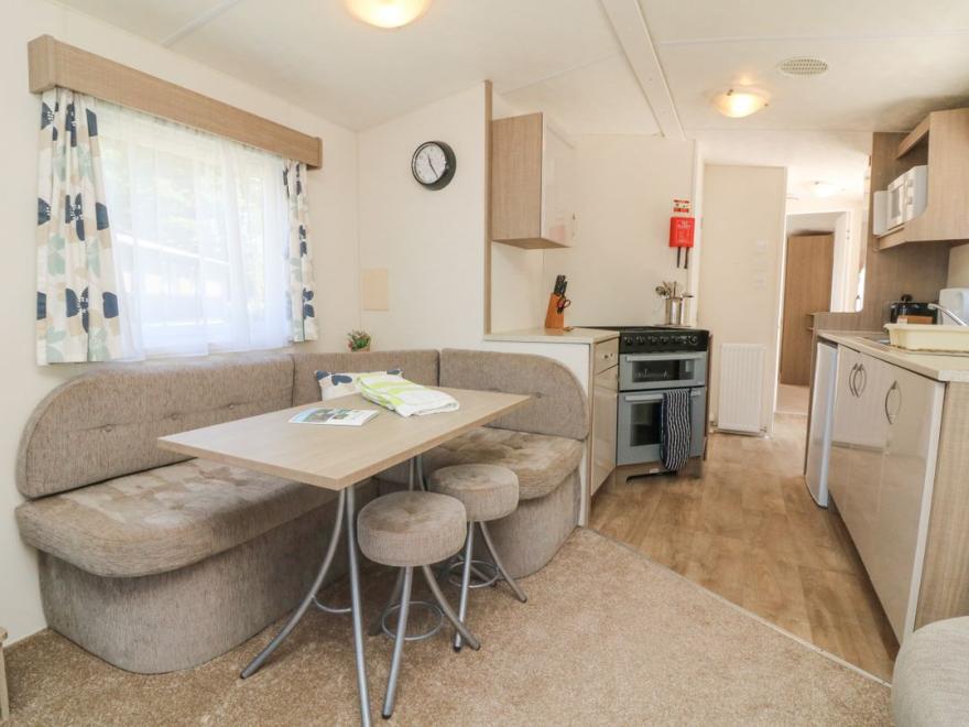 26 Manleigh Park