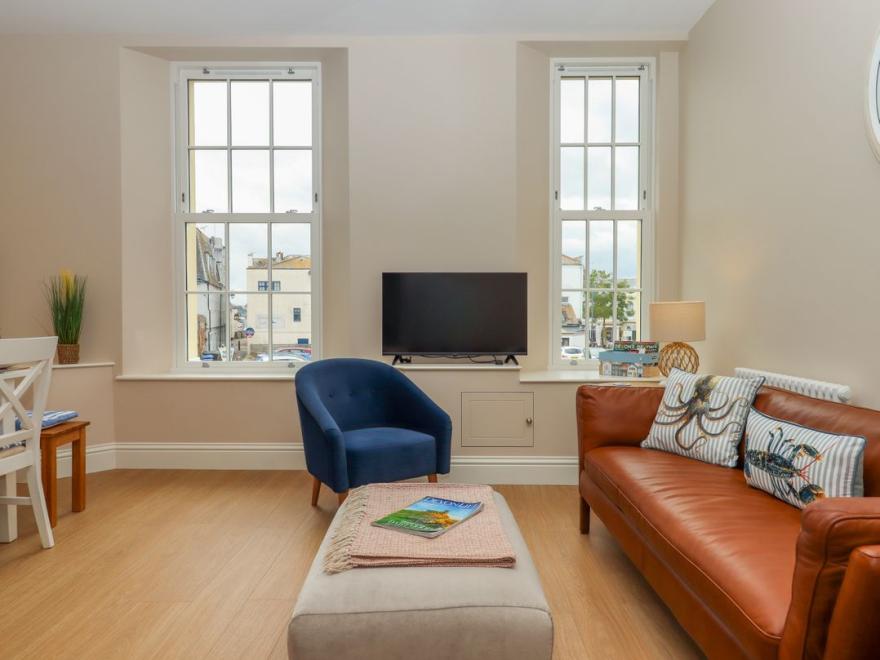 2 Sea Otter House