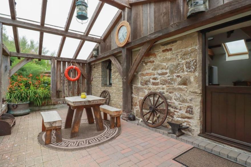 Horseshoe Cottage