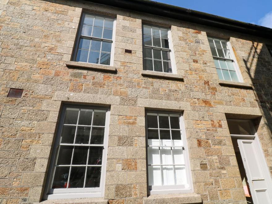 2 Regent Mews