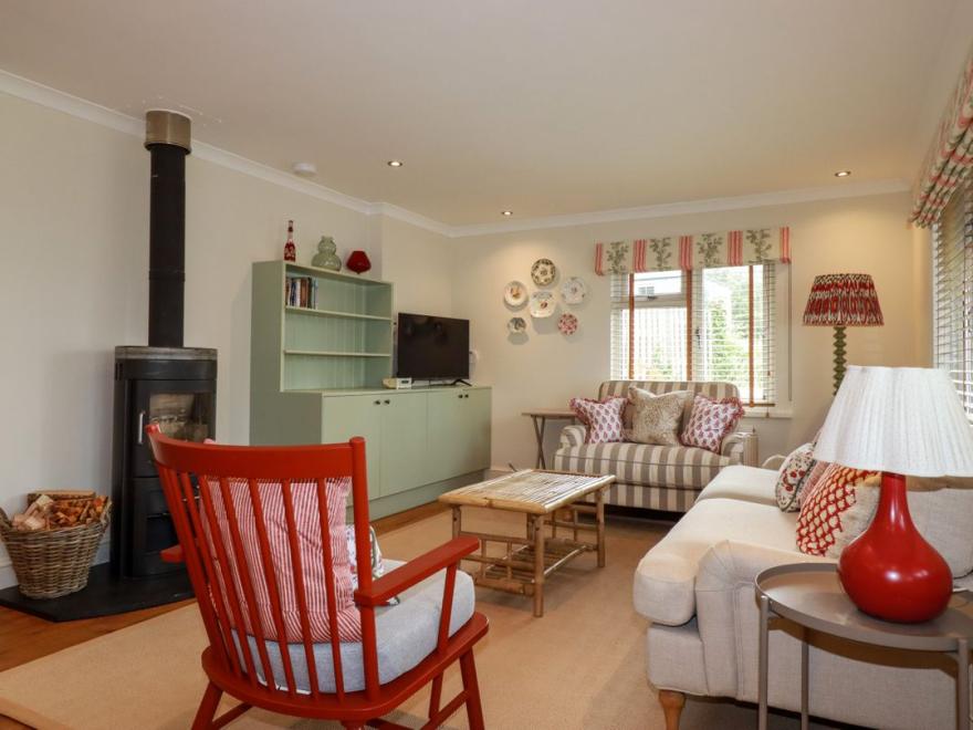 6 Trelawney Court