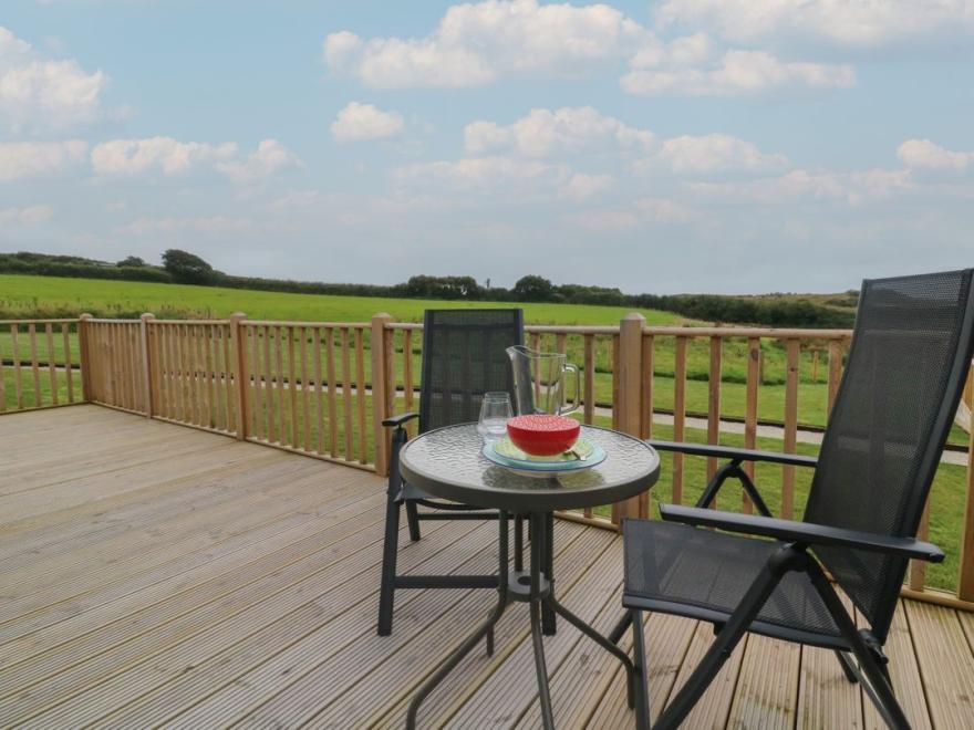 Cove Lodge