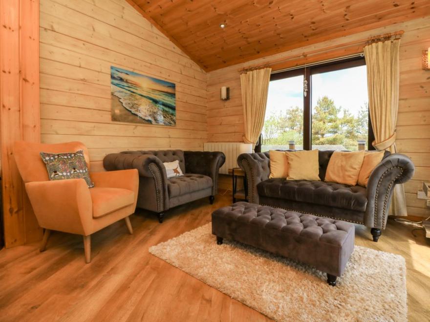 Moonlake Lodge