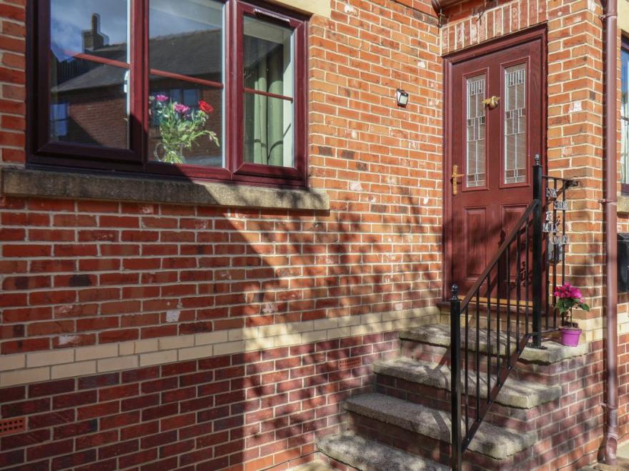 Esk Side Cottage