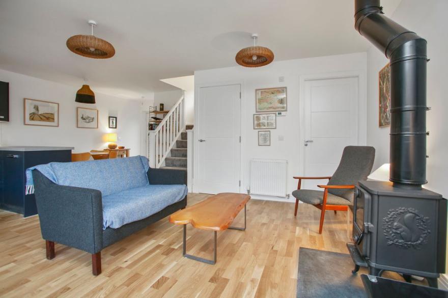 27 Strathtay Lodges
