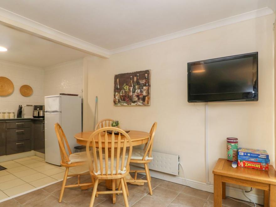245 Riverside Lodge