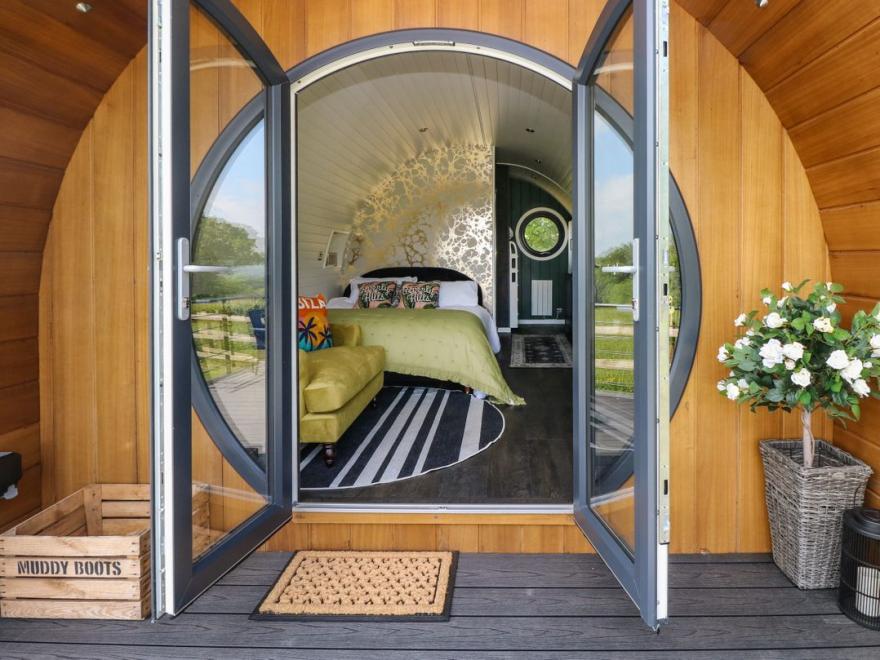 Roselea Luxury Pod Lodge
