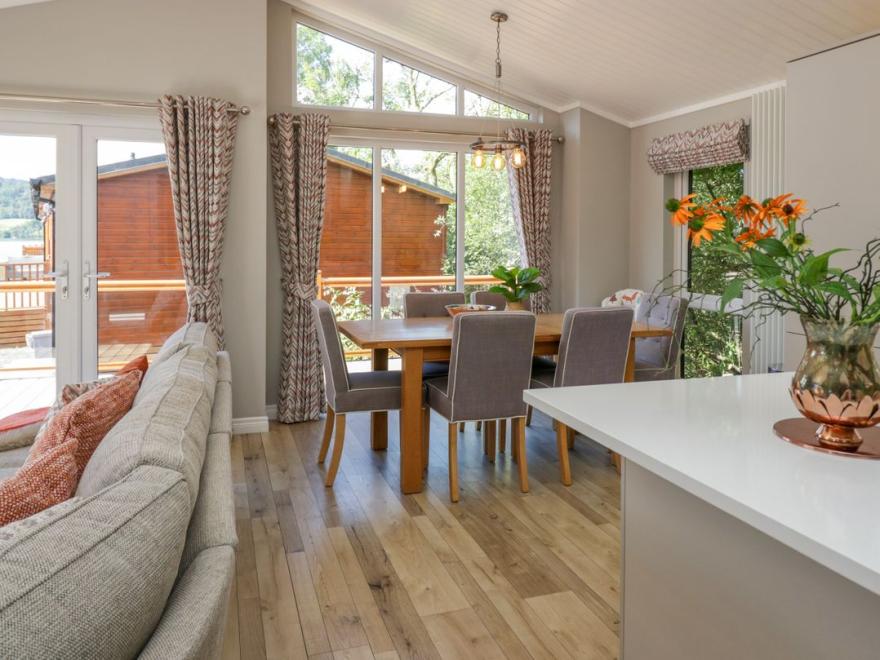 Waterside Lodge