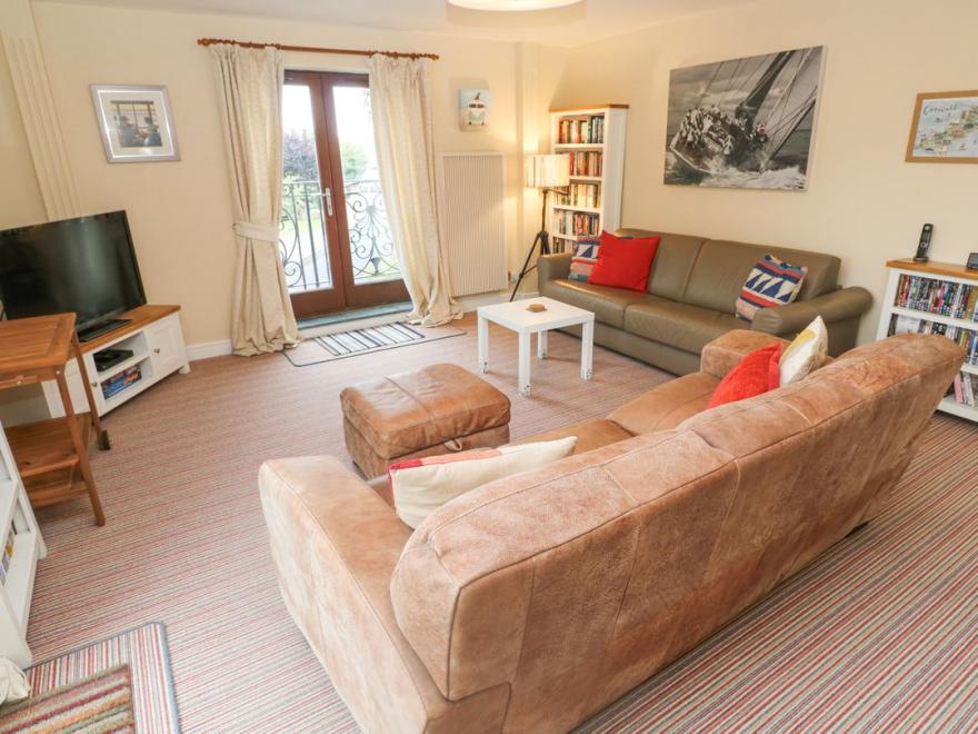 5 Tregenna Court