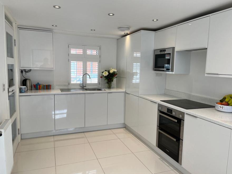 23 Millhams Street
