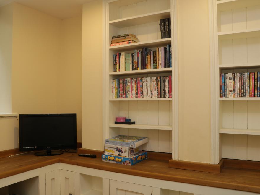 Apartment 6