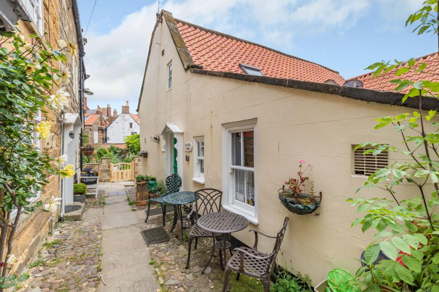 Brincliffe Cottage