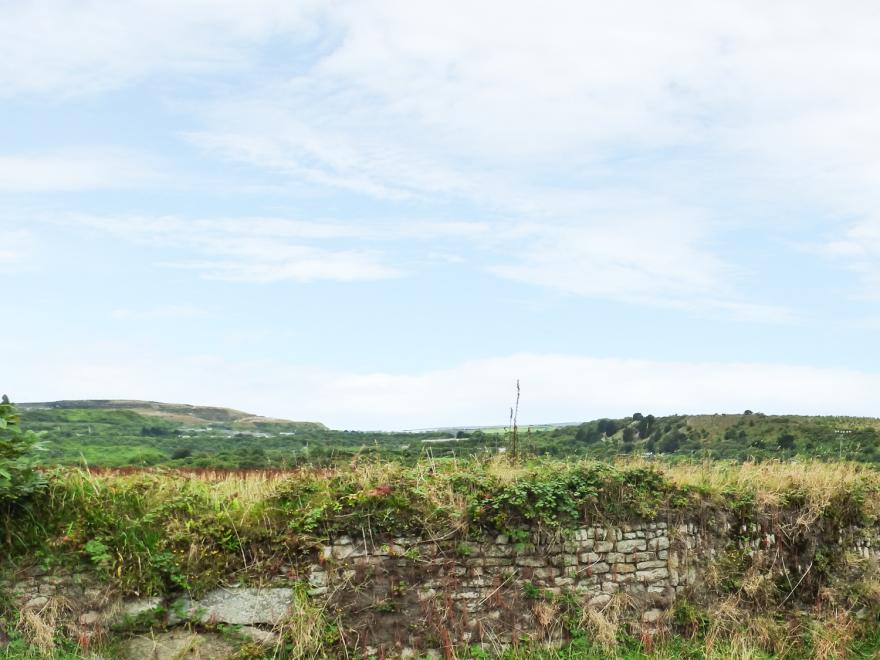 The Annexe, Laburnum