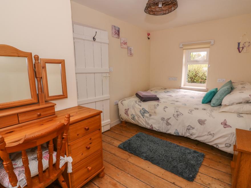 Cozy Cwtch Cottage