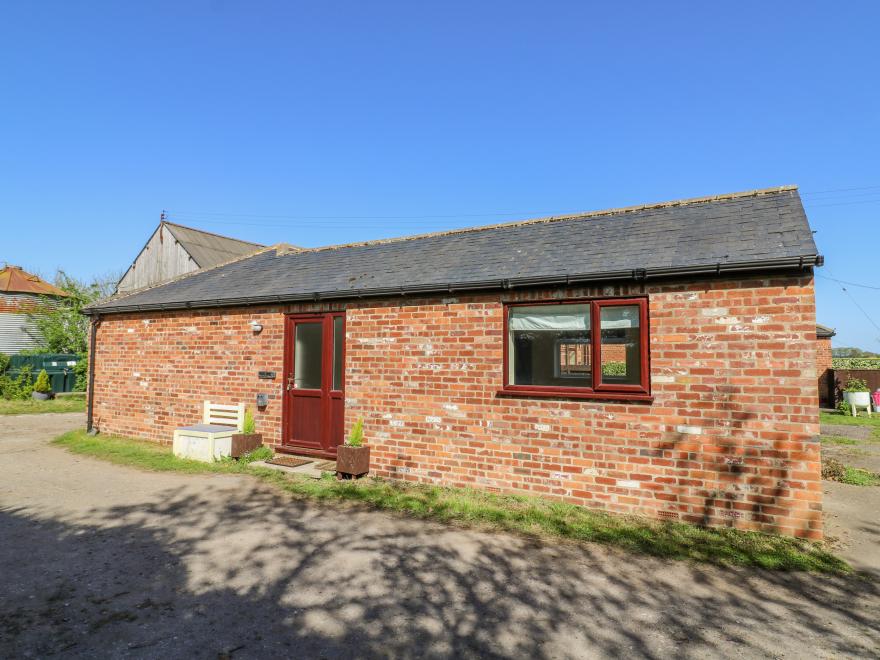 1 Pines Farm Cottages