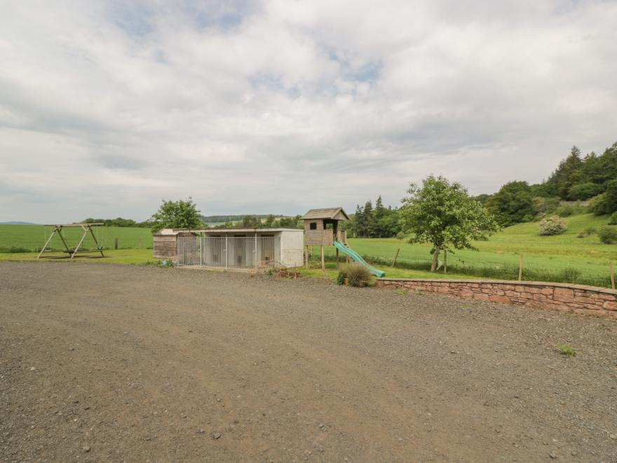 Lon Cottage