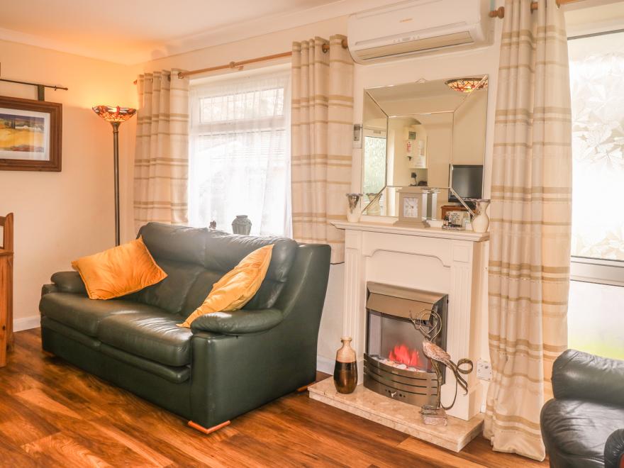 3 Rosecraddoc Lodge
