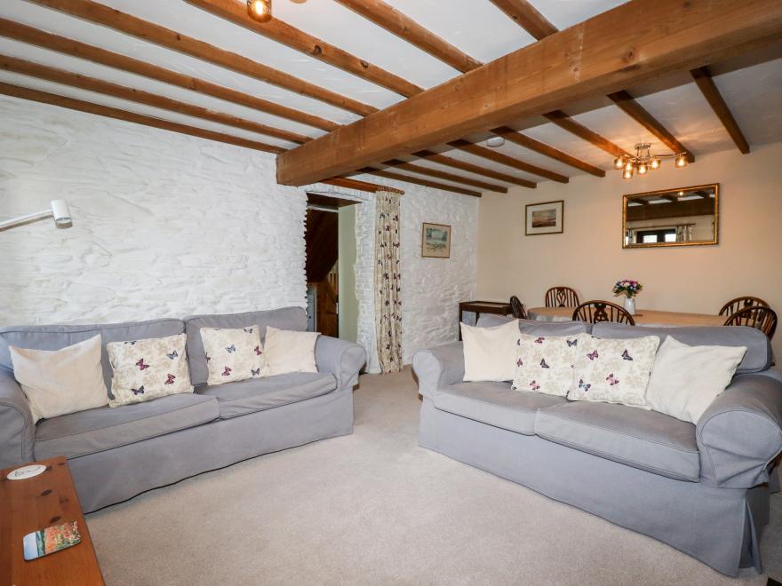 4 Mowhay Cottages