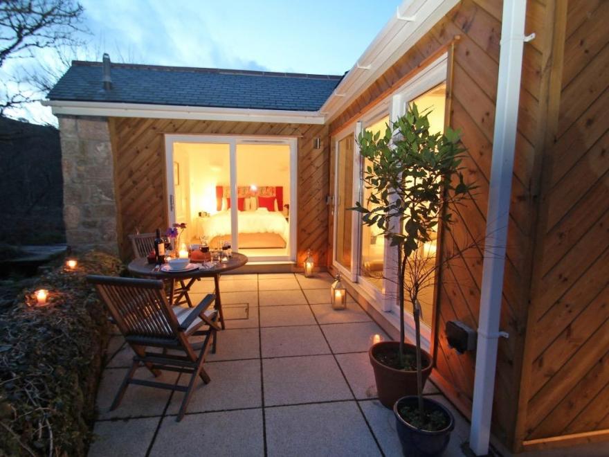 Cot Valley Cottage
