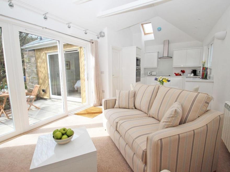 Cot Valley Cottage