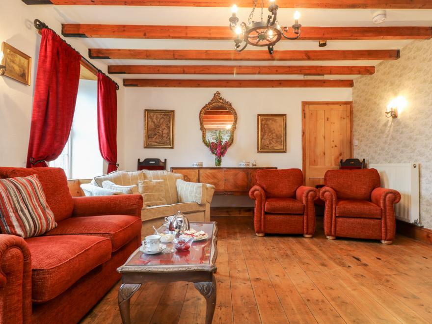 Hingey FarmHouse