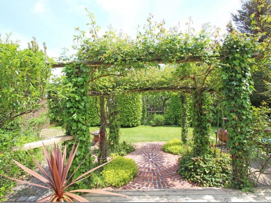 Summer House