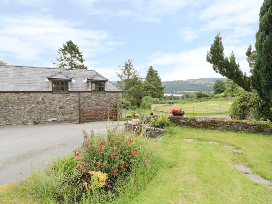 Hen Ysgubor Cottage