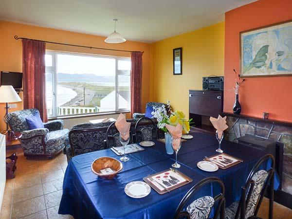 Rossbeigh Beach Cottage No 6