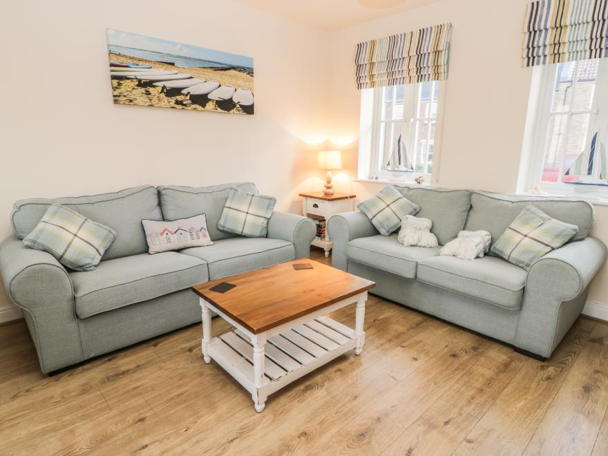Dotty's Sunshine Cottage