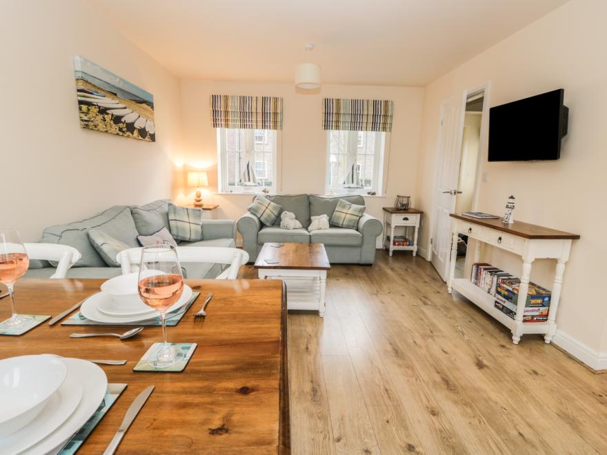 Dotty's Sunshine Cottage